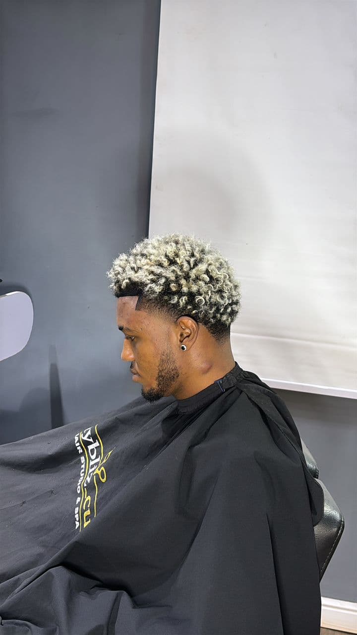 Jaybliz premium grooming setup